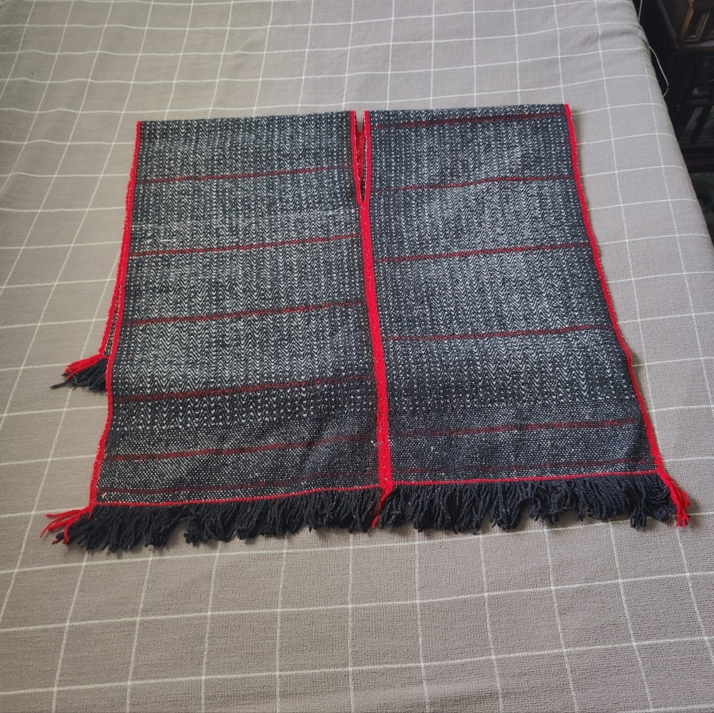 Vtg Woven Wool Blanket Poncho